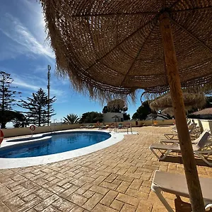 dplex-lujo-recin-reformado-con-jardn-caos-de-meca-50m-playa.es-andalucia.com/